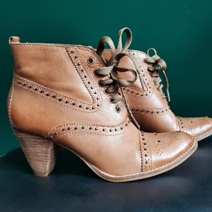 Schuler & Sons Leather Beaded Booties Brown 6.5